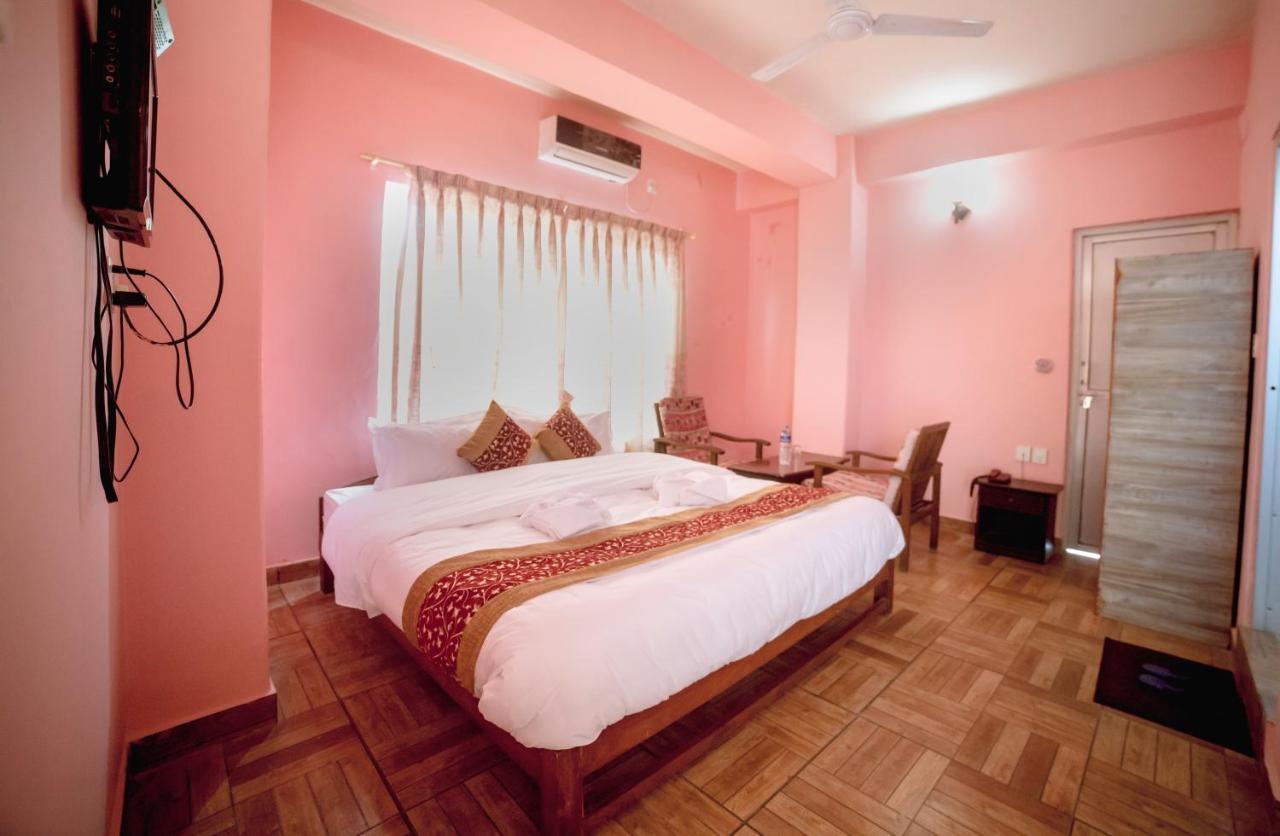 Hotel Peace Stupa Покхара Экстерьер фото